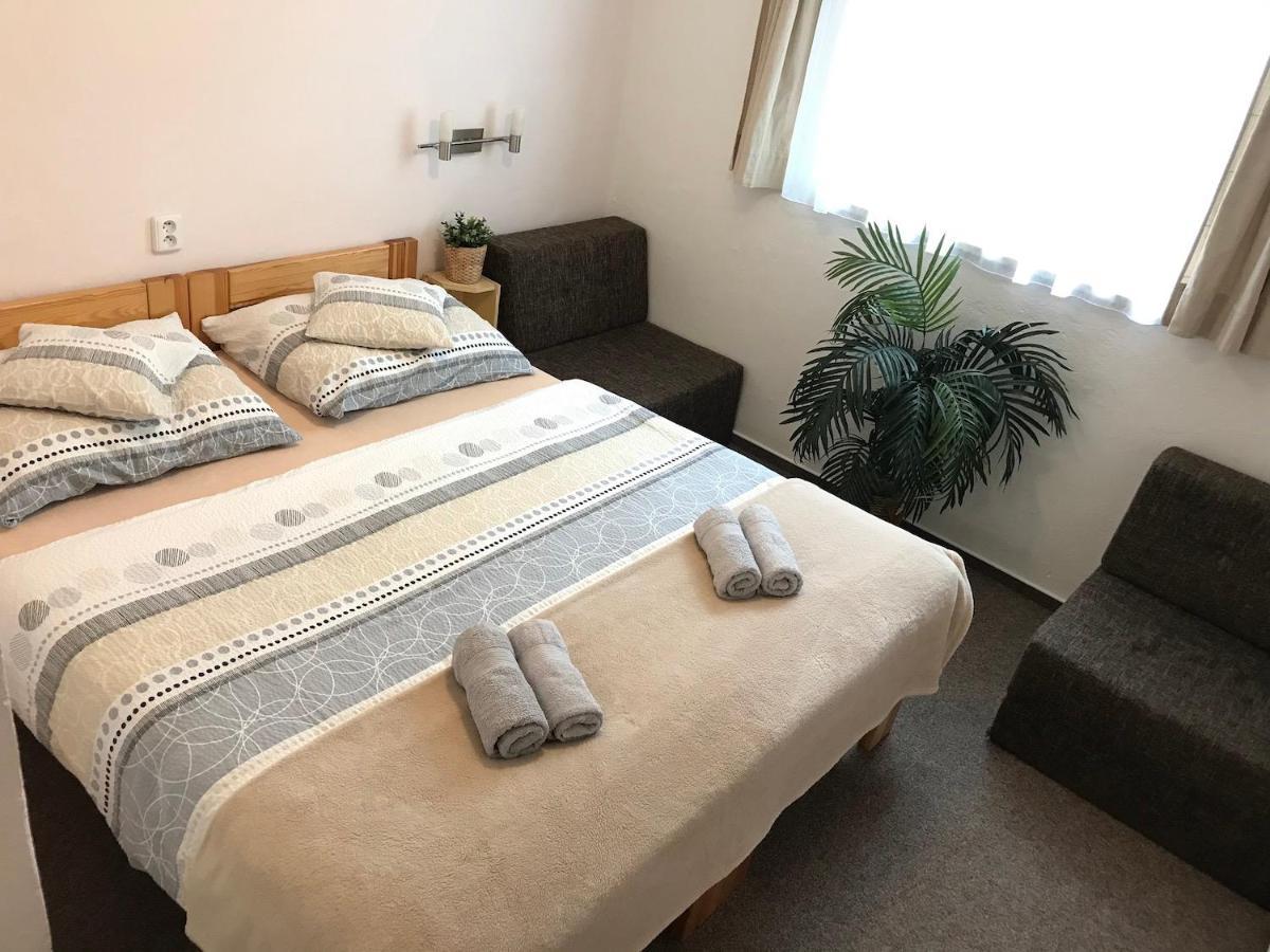 Pension Crhan Mikulov Εξωτερικό φωτογραφία
